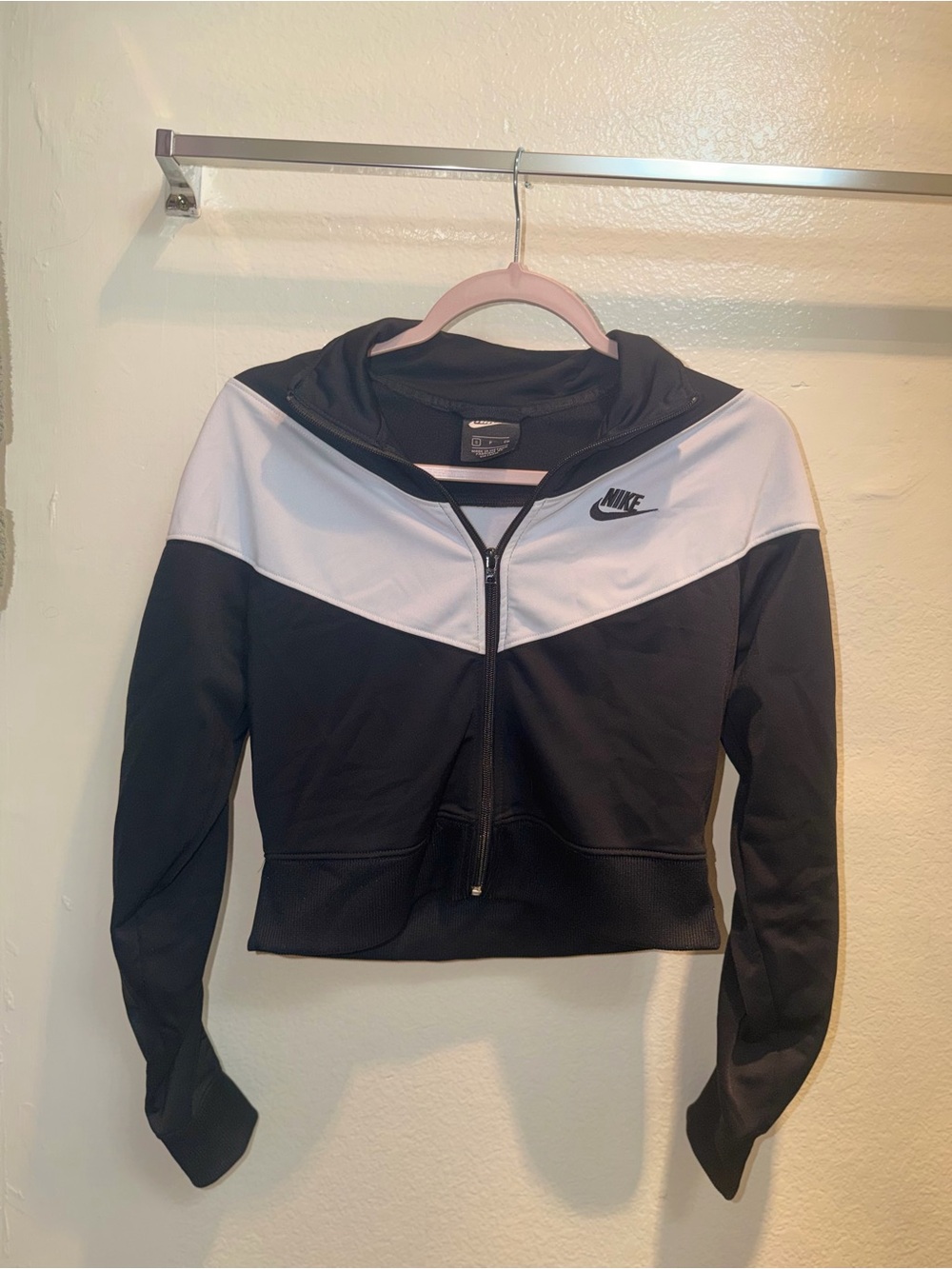 Nike Cropped Sweater